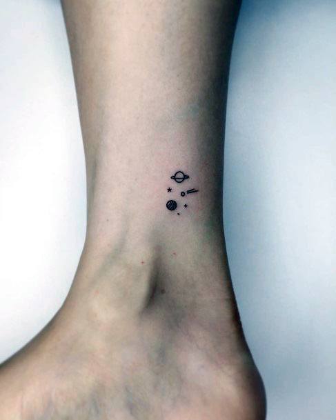 Pretty Shooting Star Tattoos Women