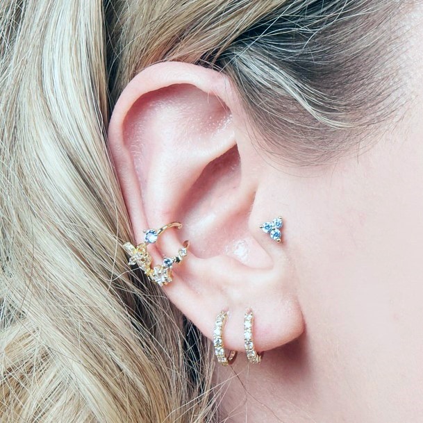 Pretty Sparkling Jewelery Multiple Piercings Ideas For Women