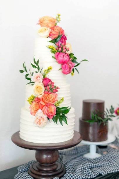 Pretty Wedding Summer Flowers Cake