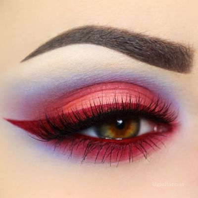 Pure Red Makeup Looks For Women On Eyes