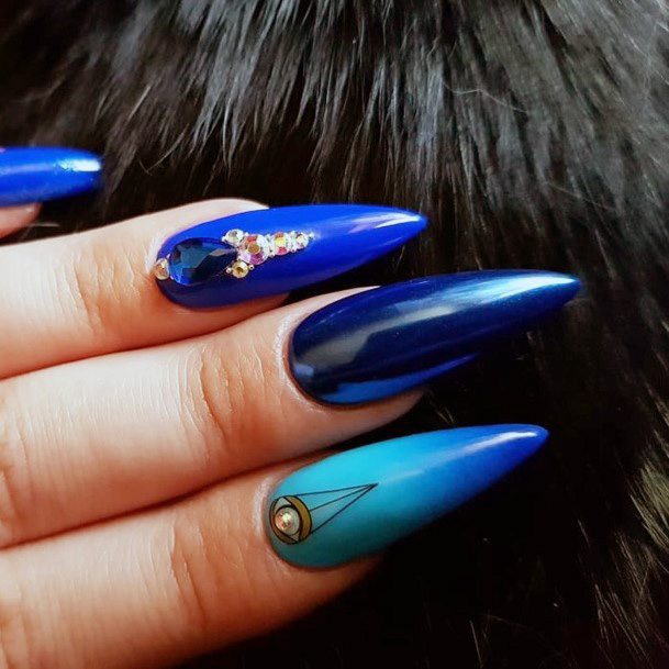 Ravishing Blue Claw Nails Women