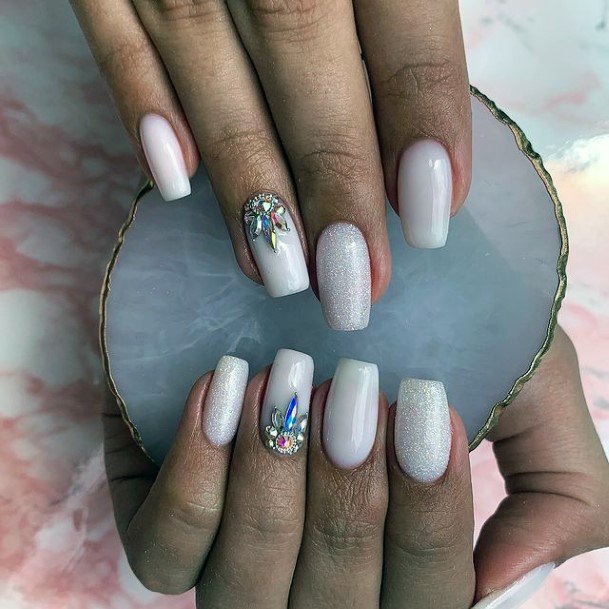 Ravishing Crystals Nail On Female