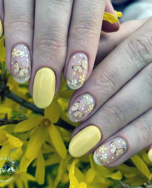 Ravishing Light Yellow Nail On Female