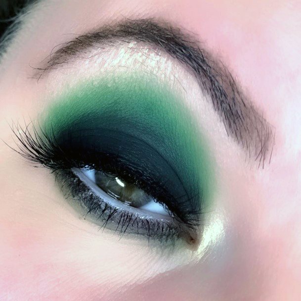 Raw And Dark Green Eyeshadow Women