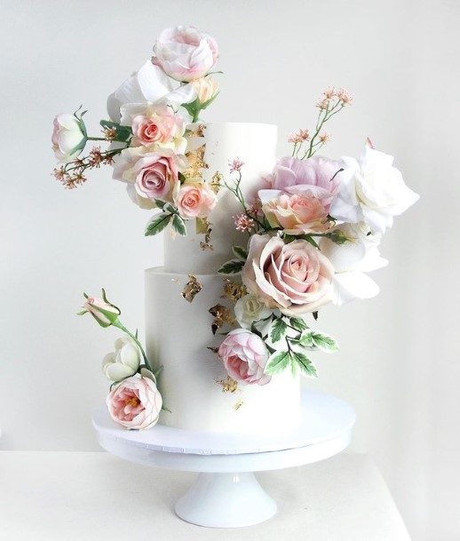 Realistic Roses On 2 Tier Wedding Cake