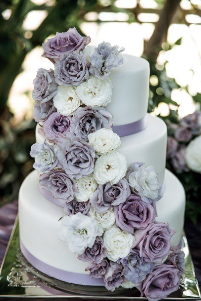 Realistic White And Lavender Roses On Cake Wedding Flowers