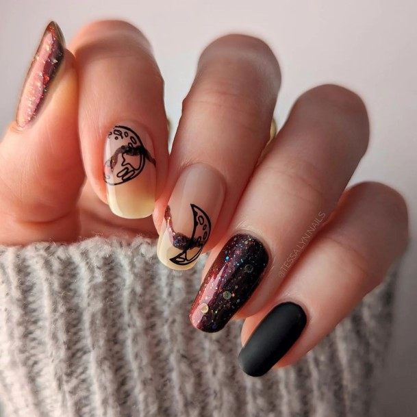 Red And Black Womens Nail Designs