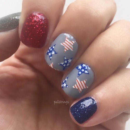 Red And Blue Womens Nail Ideas
