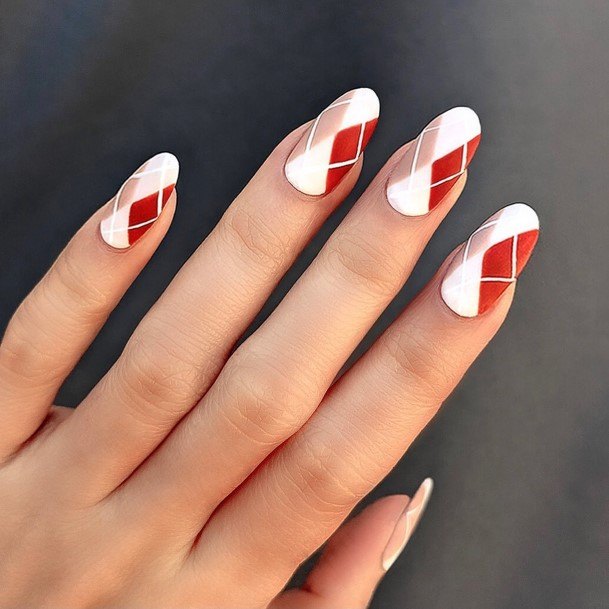 Red And Nude Nail Feminine Designs