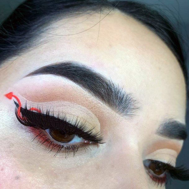 Red Arrow Halloween Eyeshadow Ideas Women