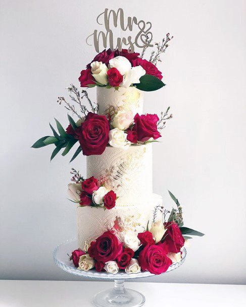 Red Roses On 3 Tier Womens Wedding Cake