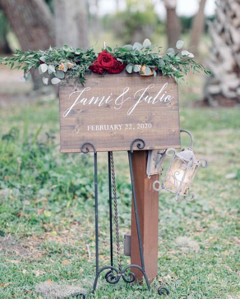 Red Wedding Rose Flowers Board