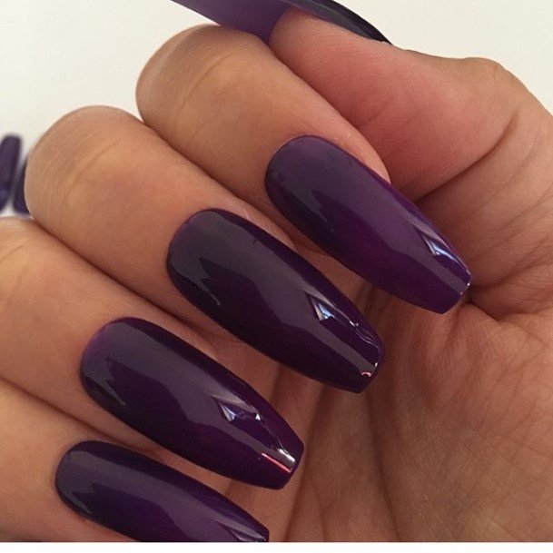 Remarkable Womens Deep Purple Nail Ideas