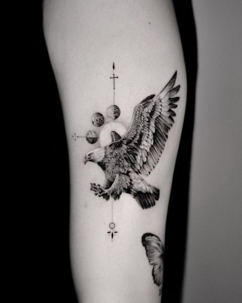 Remarkable Womens Eagle Tattoo Ideas