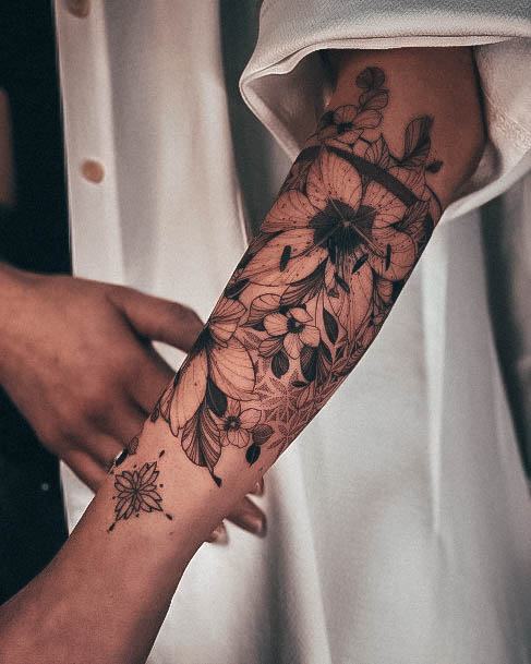 Remarkable Womens Flower Sleeve Tattoo Ideas