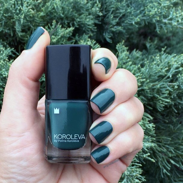 Remarkable Womens Hunter Green Nail Ideas