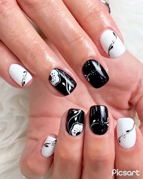 Remarkable Womens Monochrome Nail Ideas