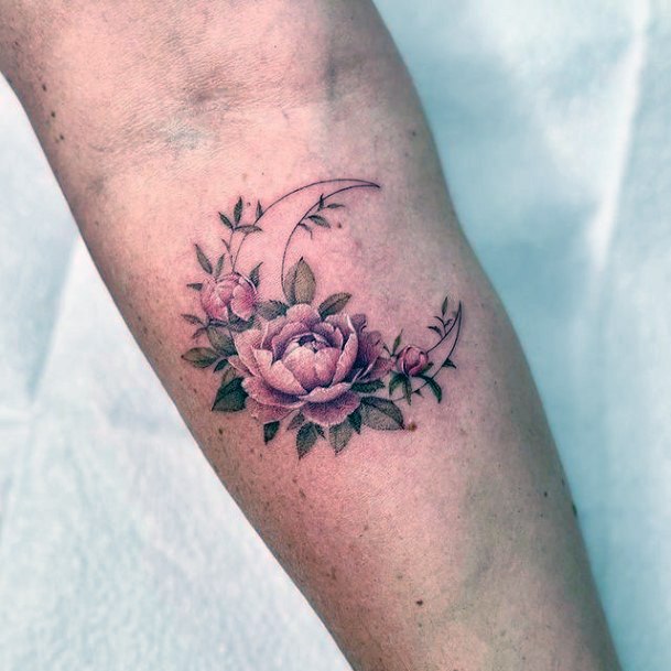 Remarkable Womens Pretty Tattoo Ideas