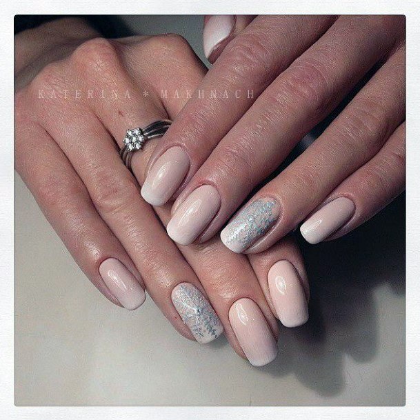 Remarkable Womens Silver Dress Nail Ideas