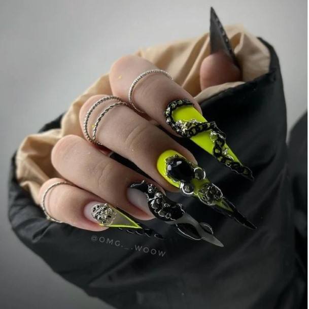 Remarkable Womens Spooky Nail Ideas