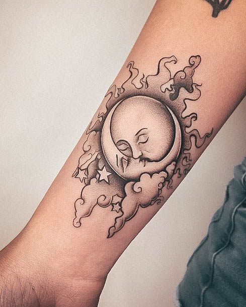 Remarkable Womens Sun And Moon Tattoo Ideas