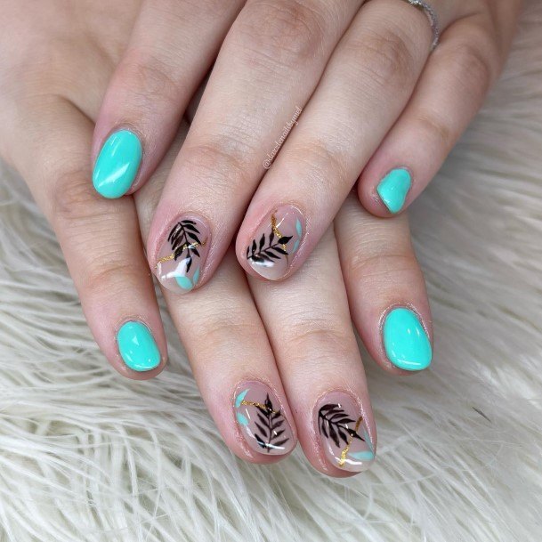 Remarkable Womens Turquoise Ombre Nail Ideas