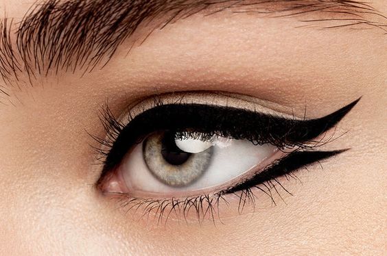 Rich Dark Black Eyeliner Look For Women