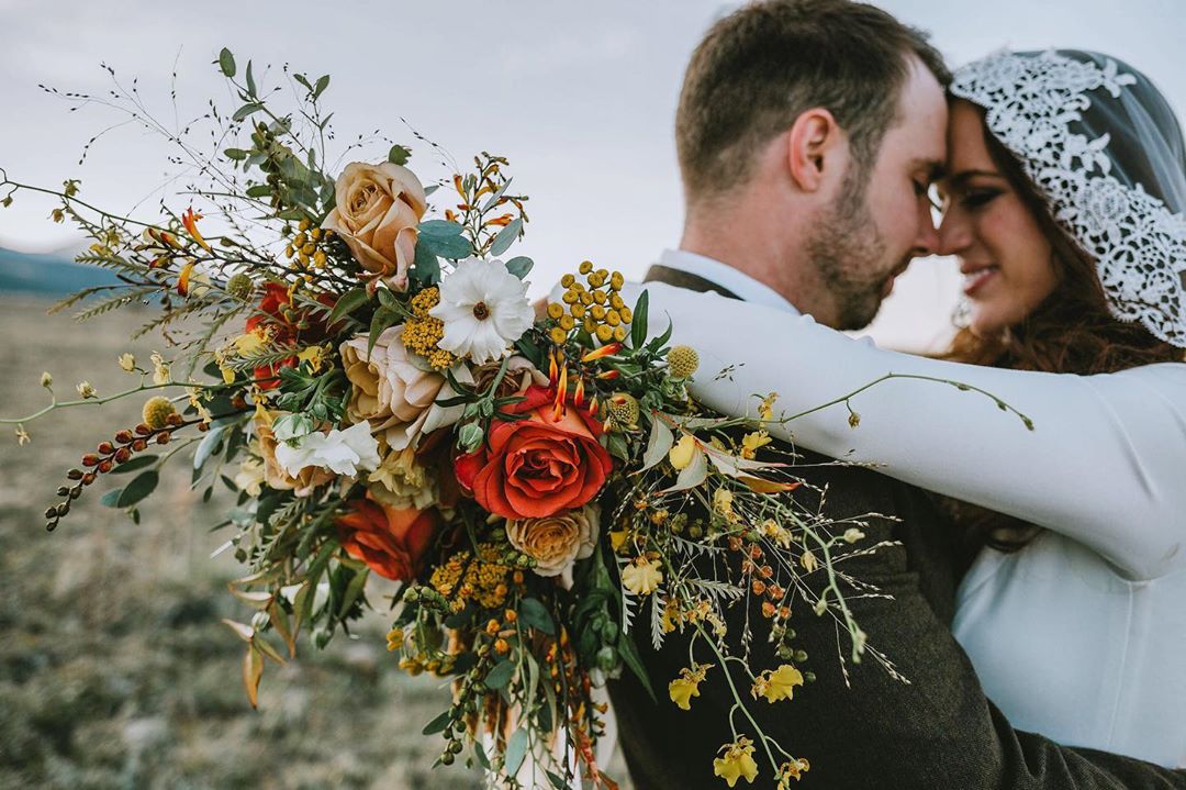 Romantic Bouquet Of September Wedding Flowers