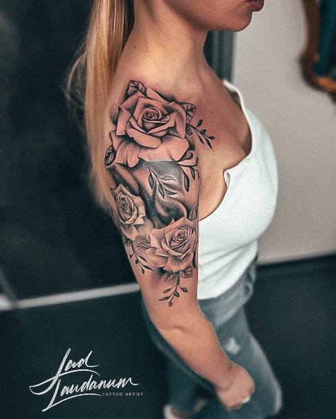 Rose Shoulder Tattoo Design Inspiration For Women