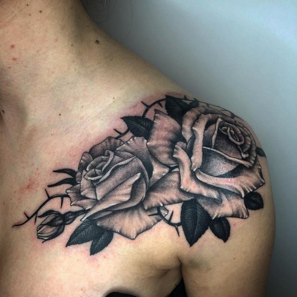 Rose Shoulder Tattoo For Ladies