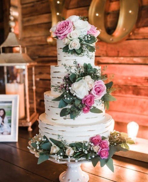 Roses On Country Wedding Cake