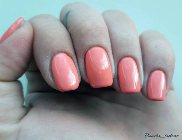 Salmonic Womens Salmon Nail Designs