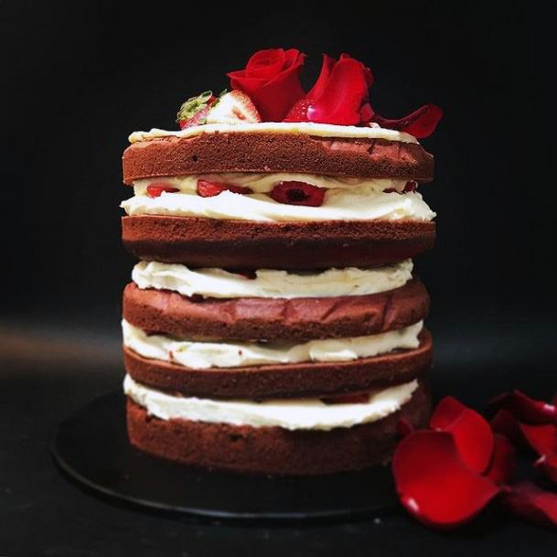 Sandwich Red Velvet Wedding Cake