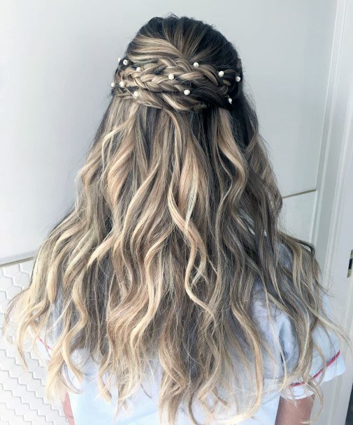 Sandy Blonde Wavy Hair With Half Braid Pull Back And Pearls