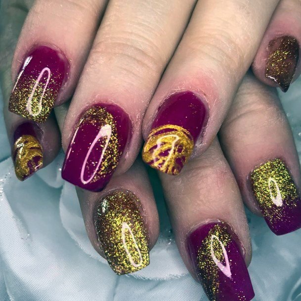 Scarlet Red Gold Women Nails