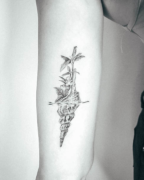 Seashell Tattoo Feminine Designs