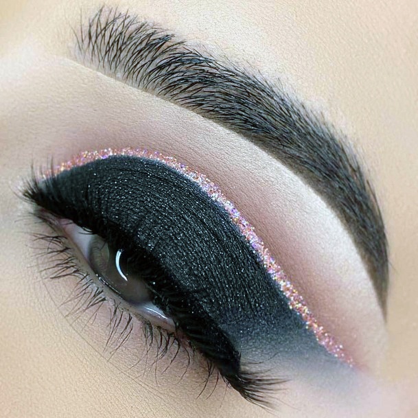 Seductive Black Eyeshadow Women