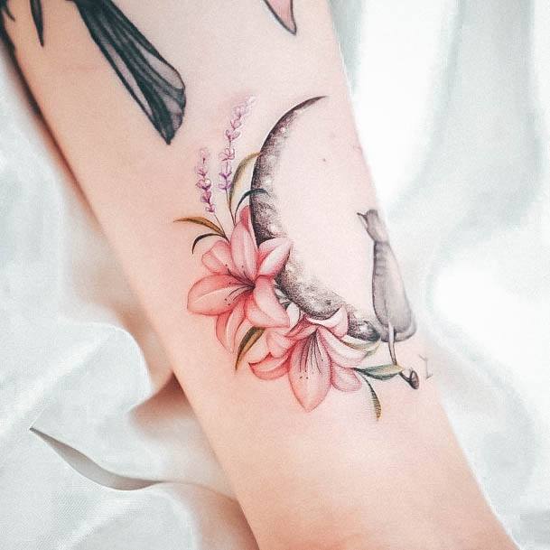 Sexy Lily Tattoo Designs For Women