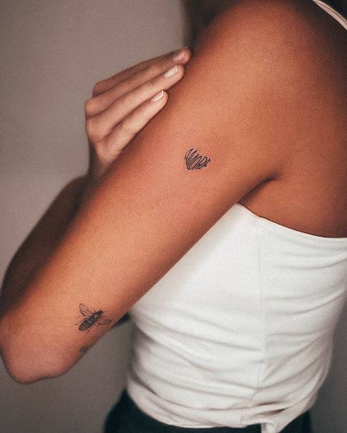 Sexy Love Tattoo Designs For Women