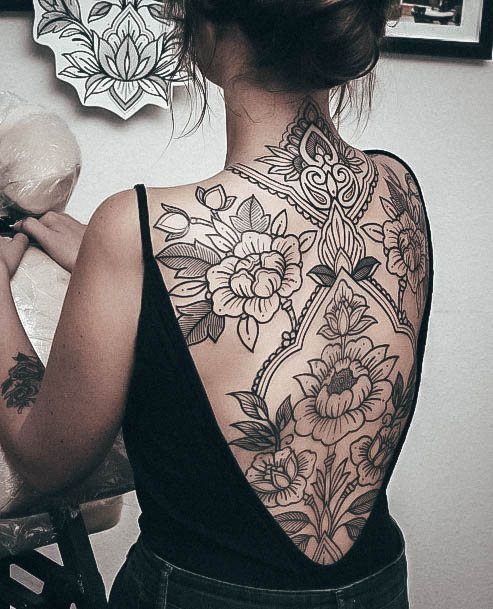 Sexy Mandala Tattoo Designs For Women Back