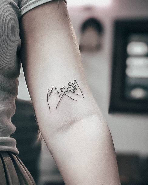 Sexy Pinky Promise Tattoo Designs For Women