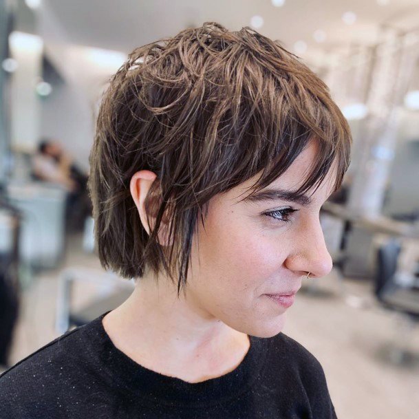 Sexy Pixie Cut Messy Hair For Women With Layers And Bangs