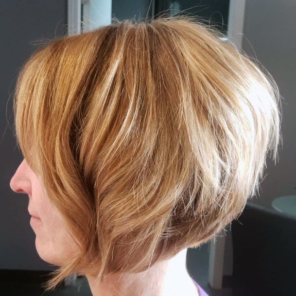 Shaggy Bob Wedge Medium Blonde With Strawberry Touches