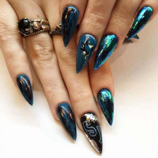 Sharp Clawed Shiny Dark Sport Nails Art For Women