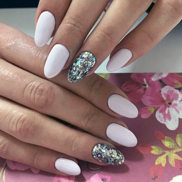 Shellac Pure White Nails With Glitter Accent Silver For Women