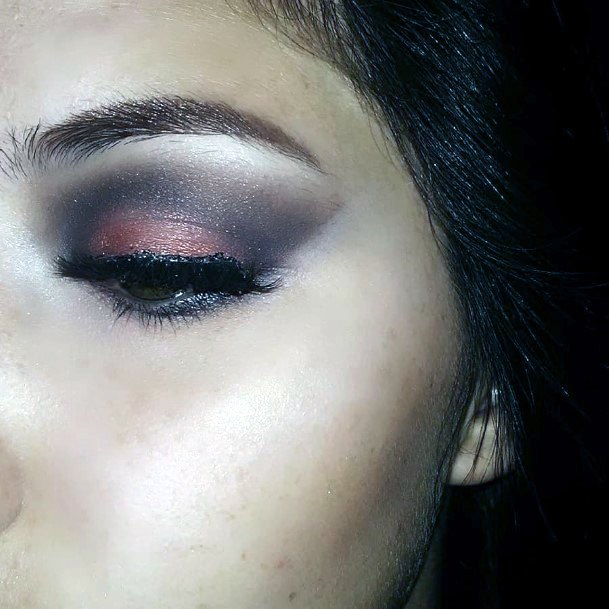 Shiny Eyeshadow Women Black