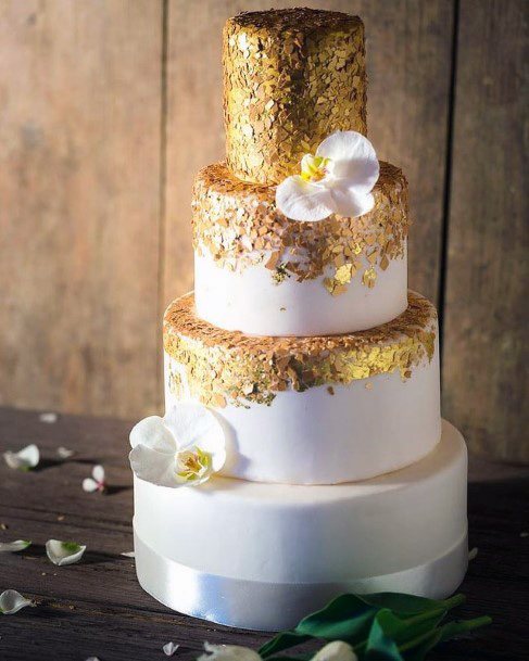 Shiny Golden Wedding Cake