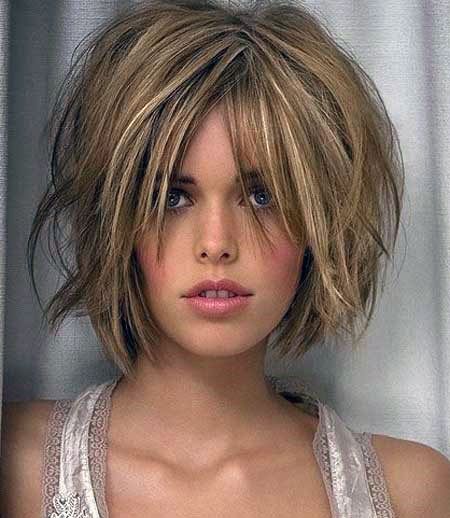 Short And Fun Messy Hairstyle For Women Long Effortless Side Bangs