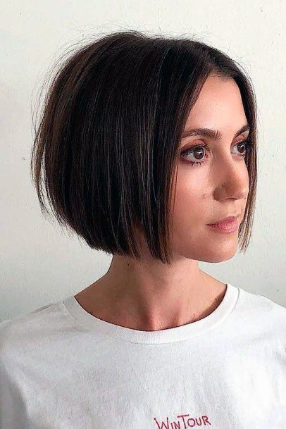 Short Blunt Classic Bob Haircut For Females With Fine Hair