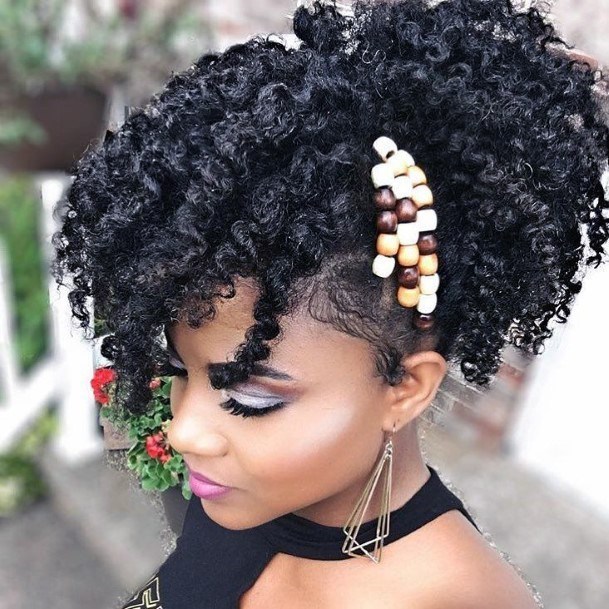 Short Curly Hairstyles For Black Women With Blings